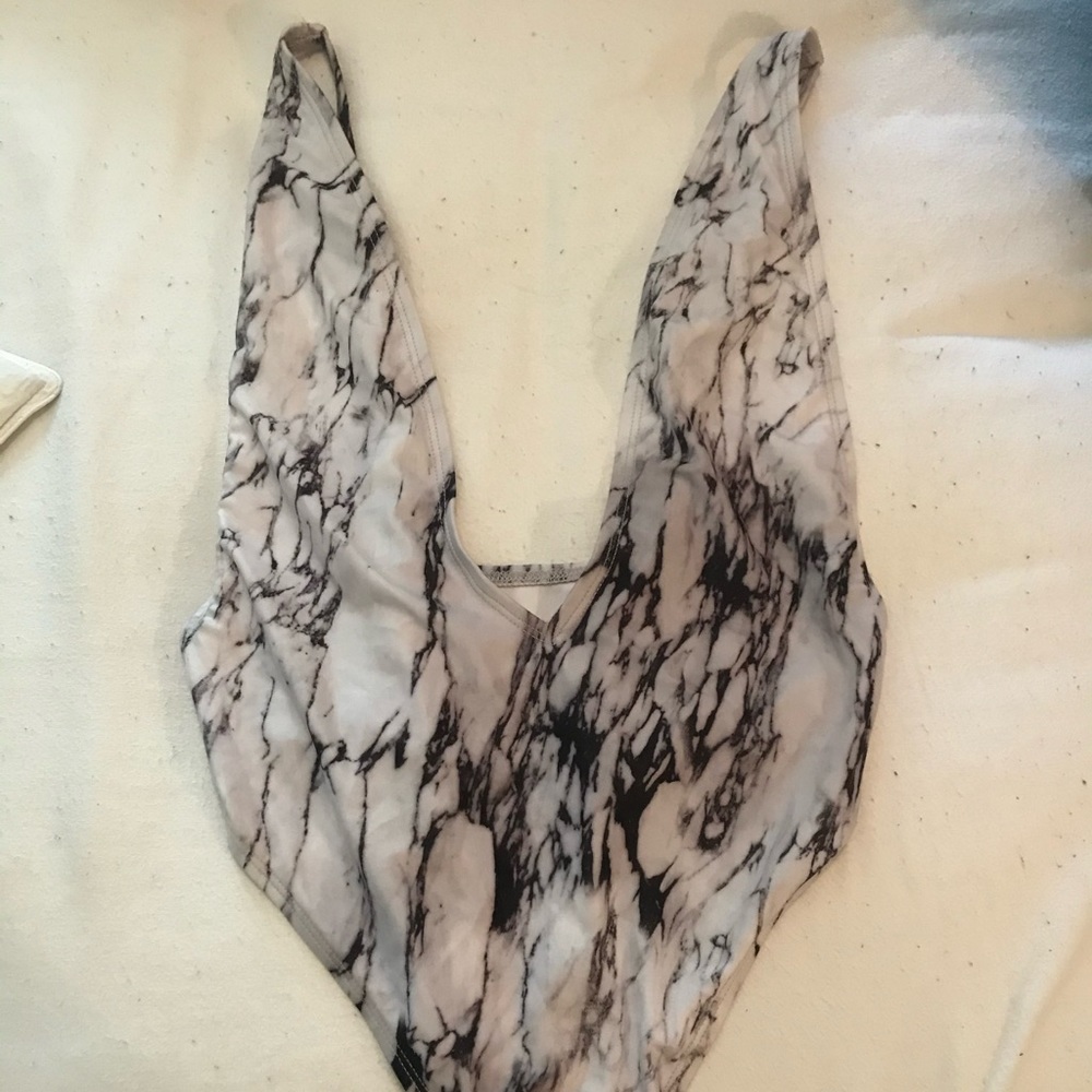 Marble colored bodysuit/swimsuit size M
